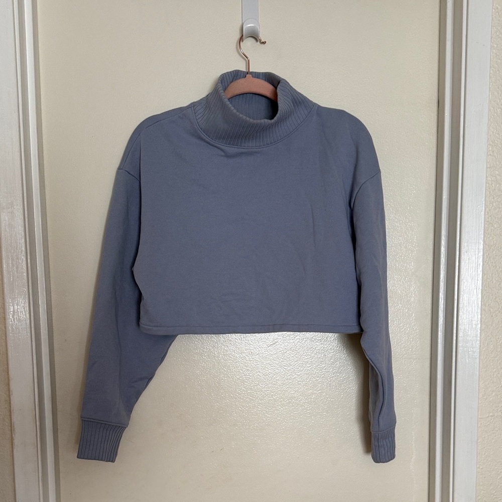 ALO Yoga Cropped Turtleneck Sweatshirt - Slate Blue Gray